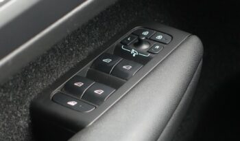 VOLVO XC 40 T5 HYBRIDE RECHARGEABLE GEARTRONIC 262 CH ( 180 CH + 82 CH ) R-DESIGN complet