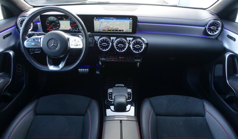 MERCEDES CLASSE CLA SHOOTING BRAKE 180 DCT  AMG-LINE complet