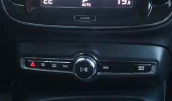 VOLVO XC 40 T4 HYBRIDE RECHARGEABLE GEARTRONIC 211 CH ( 129 CH + 82 CH ) MOMENTUM complet