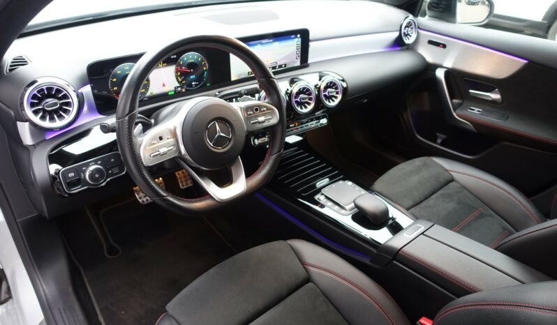 MERCEDES CLASSE A 250 E 218 CH HYBRIDE RECHARGEABLE 8G-DCT  AMG-LINE complet