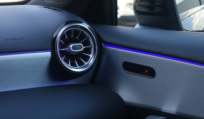 MERCEDES CLASSE A 200 D 150 CH 8G-DCT  AMG-LINE complet