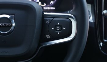 VOLVO XC 40 T4 HYBRIDE RECHARGEABLE GEARTRONIC 211 CH ( 129 CH + 82 CH ) MOMENTUM complet