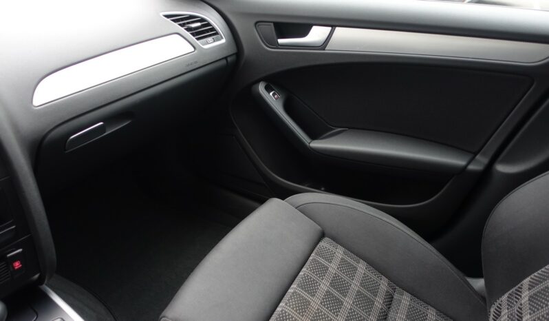 AUDI A4 BERLINE 3.0L V6 TDI 204CH MULTITRONIC complet