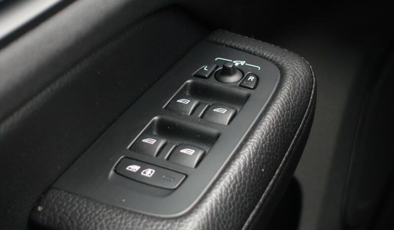 VOLVO V 60 D3 2.0 L GEARTRONIC 150CH  INSCRIPTION complet
