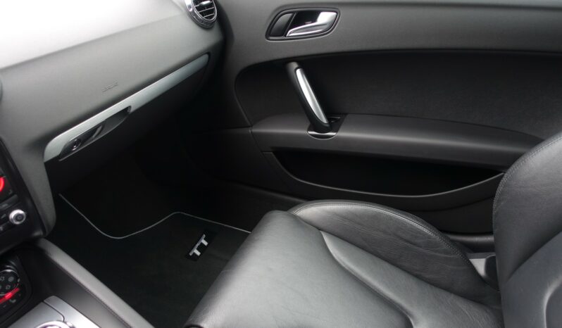 AUDI TT 1.8L TFSI 160 CH S-TRONIC  S-LINE complet