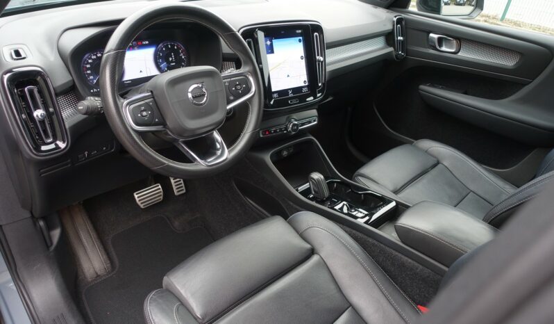 VOLVO XC 40 T5 HYBRIDE RECHARGEABLE GEARTRONIC 262 CH ( 180 CH + 82 CH ) R-DESIGN complet