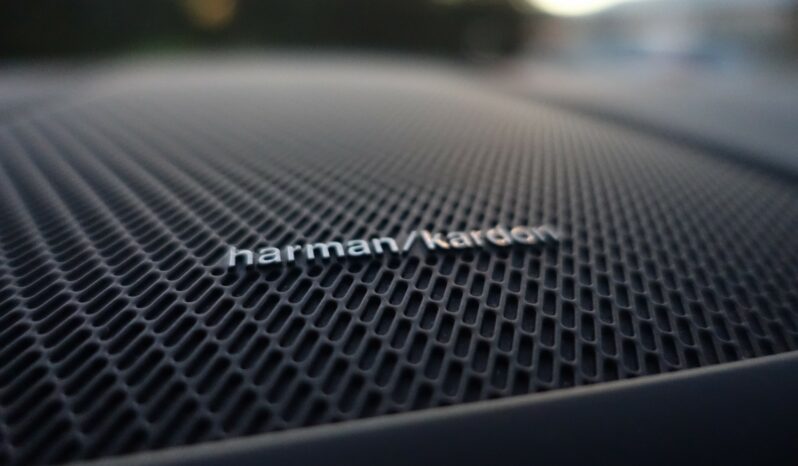 VOLVO XC 60 D4 2.0 L GEARTRONIC 163CH R-DESIGN complet