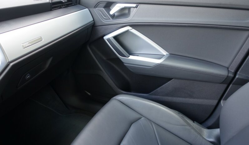 AUDI Q3 35 TDI 150 CH S-TRONIC complet