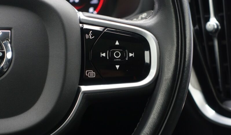 VOLVO V 60 D3 2.0 L GEARTRONIC 150CH  INSCRIPTION complet