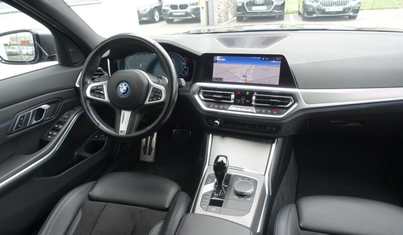 BMW 320 EA HYBRIDE RECHARGEABLE 204 CH  PACK M complet