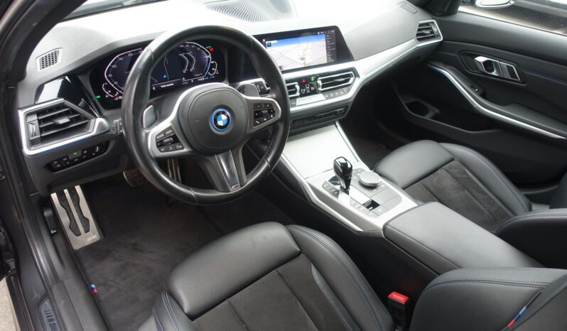 BMW 320 EA HYBRIDE RECHARGEABLE 204 CH  PACK M complet