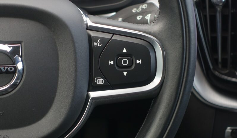 VOLVO XC 60 D4 2.0L GEARTRONIC 163CH complet