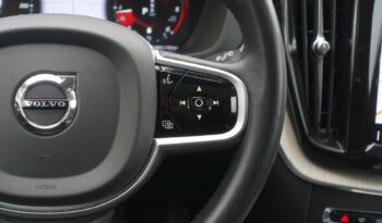 VOLVO XC 60 B4 2.0 L GEARTRONIC 197 CH MHEV  INSCRIPTION complet