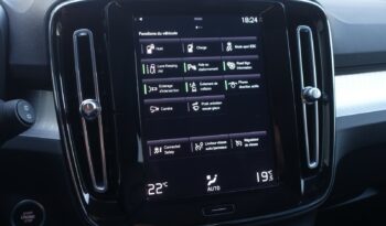 VOLVO XC 40 T4 HYBRIDE RECHARGEABLE GEARTRONIC 211 CH ( 129 CH + 82 CH ) MOMENTUM complet