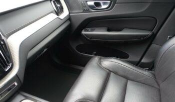 VOLVO XC 60 B4 2.0 L GEARTRONIC 197 CH MHEV  INSCRIPTION complet