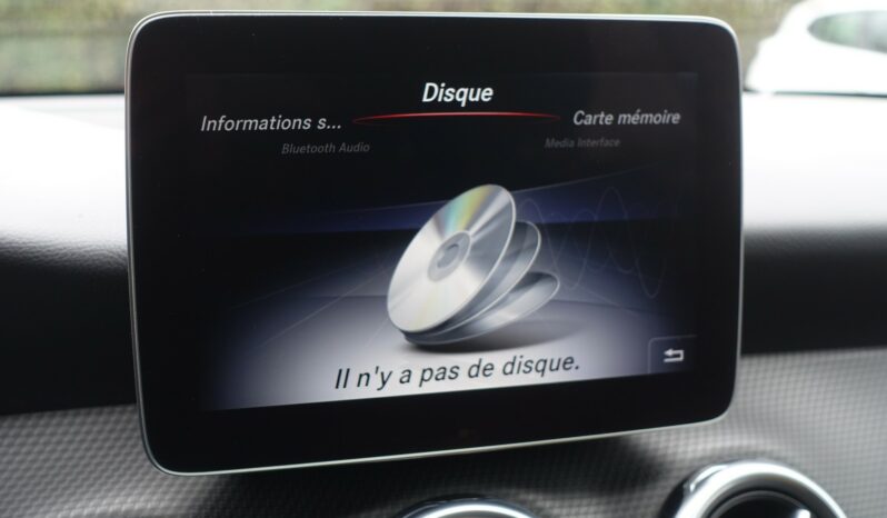 MERCEDES CLASSE GLA 200 D 7G-DCT 136CH complet