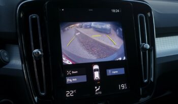 VOLVO XC 40 T4 HYBRIDE RECHARGEABLE GEARTRONIC 211 CH ( 129 CH + 82 CH ) MOMENTUM complet