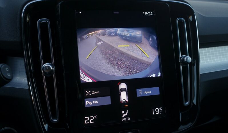 VOLVO XC 40 T4 HYBRIDE RECHARGEABLE GEARTRONIC 211 CH ( 129 CH + 82 CH ) MOMENTUM complet