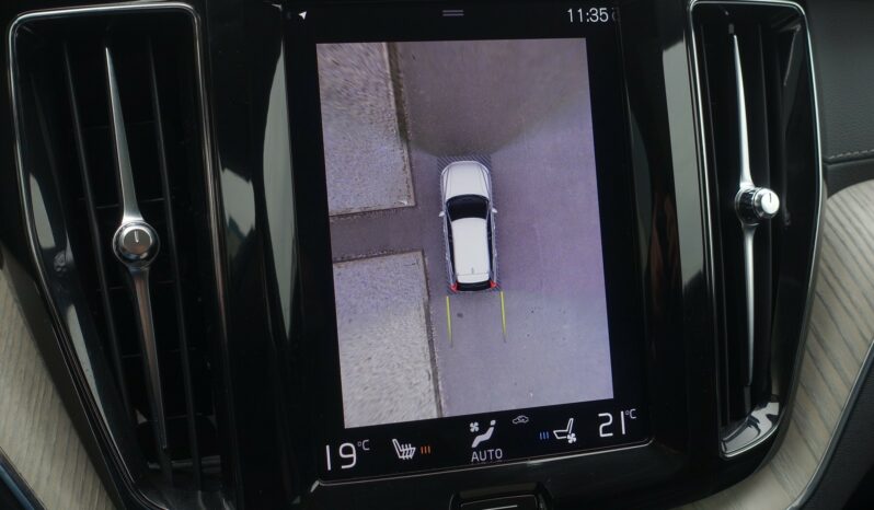 VOLVO XC 60 B4 2.0 L GEARTRONIC 197 CH MHEV  INSCRIPTION complet