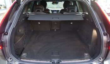 VOLVO XC 60 D4 2.0 L GEARTRONIC 163CH R-DESIGN complet