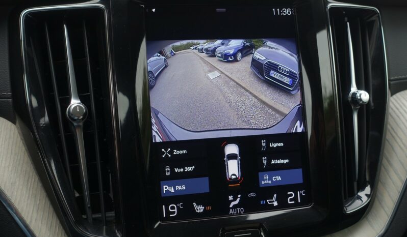 VOLVO XC 60 B4 2.0 L GEARTRONIC 197 CH MHEV  INSCRIPTION complet