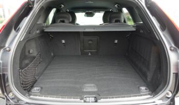 VOLVO XC 60 D4 2.0 L GEARTRONIC 163CH R-DESIGN complet
