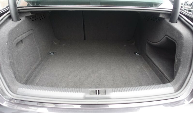 AUDI A4 BERLINE 3.0L V6 TDI 204CH MULTITRONIC complet