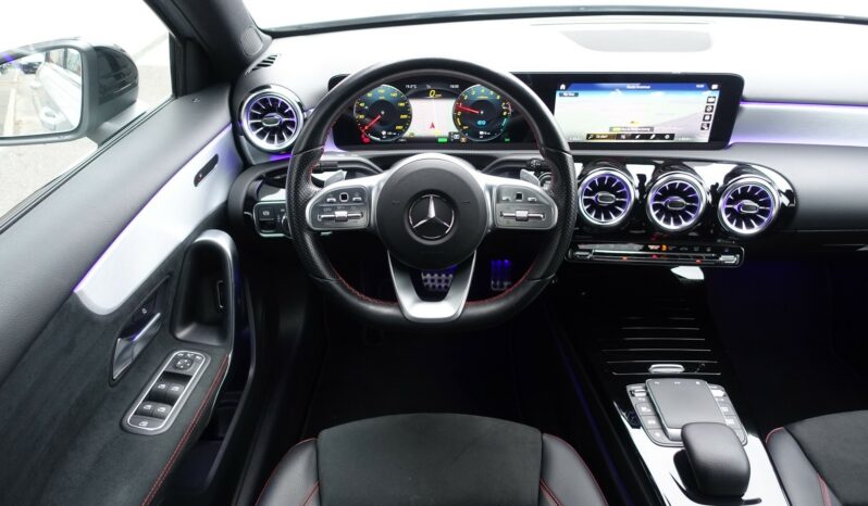 MERCEDES CLASSE A 250 E 218 CH HYBRIDE RECHARGEABLE 8G-DCT  AMG-LINE complet