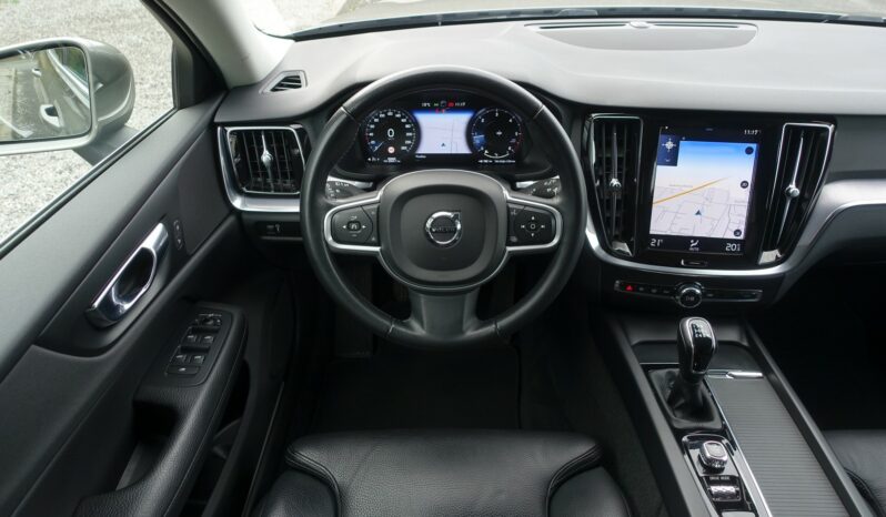 VOLVO V 60 D3 2.0 L 150CH  MOMENTUM complet