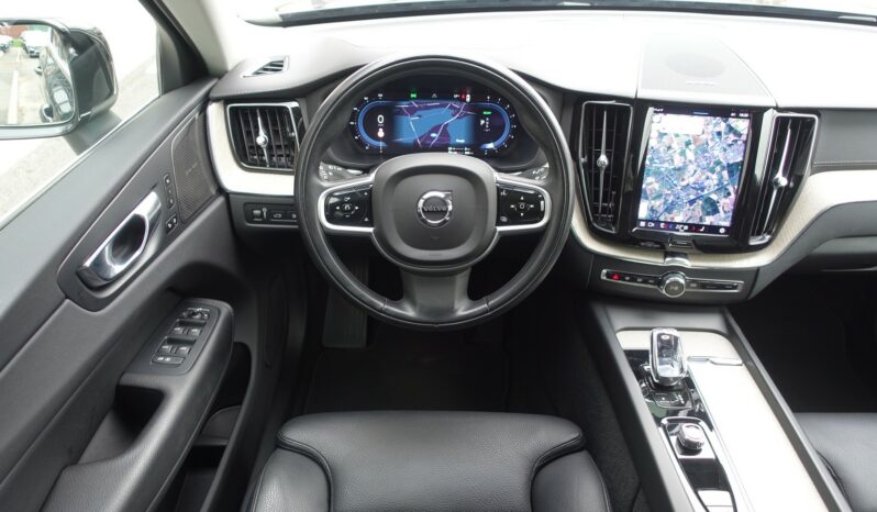 VOLVO XC 60 T8 4WD HYBRIDE RECHARGEABLE GEARTRONIC 390 CH  INSCRIPTION complet
