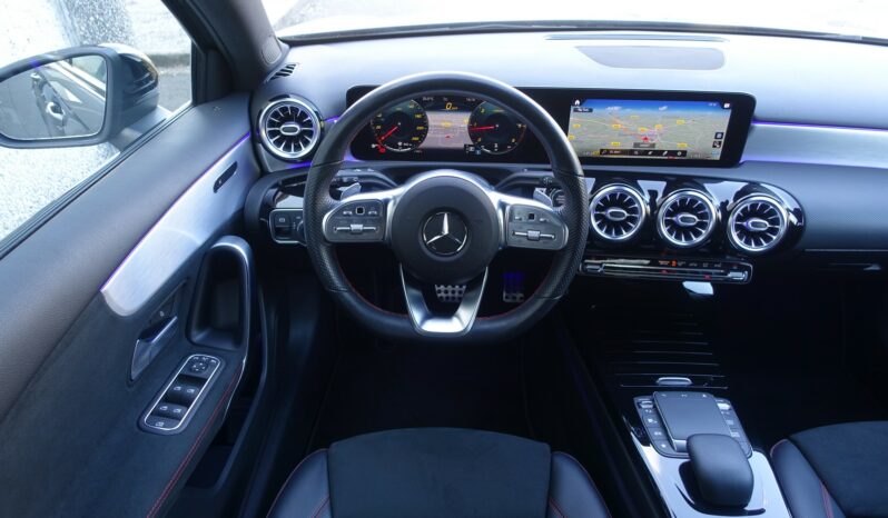 MERCEDES CLASSE A 200 D 150 CH 8G-DCT  AMG-LINE complet
