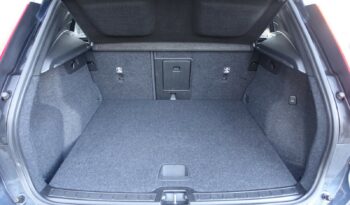 VOLVO XC 40 T4 HYBRIDE RECHARGEABLE GEARTRONIC 211 CH ( 129 CH + 82 CH ) MOMENTUM complet