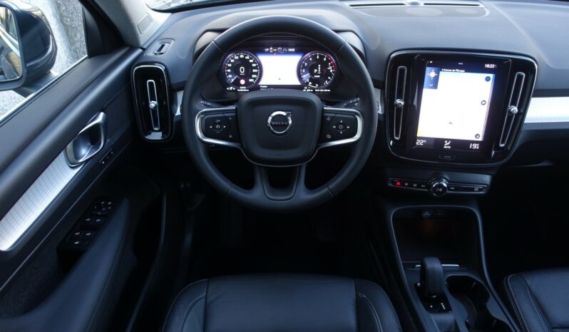 VOLVO XC 40 T4 HYBRIDE RECHARGEABLE GEARTRONIC 211 CH ( 129 CH + 82 CH ) MOMENTUM complet