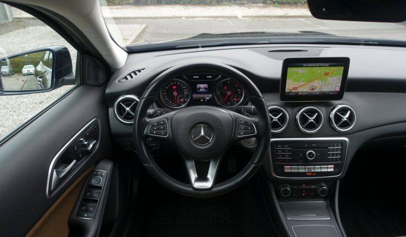 MERCEDES CLASSE GLA 200 D 7G-DCT 136CH complet