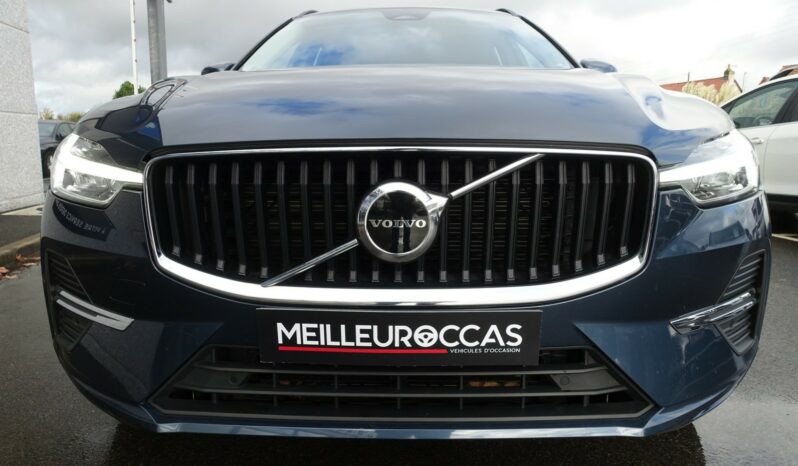 VOLVO XC 60 B4 2.0 L GEARTRONIC 197 CH MHEV  MOMENTUM complet