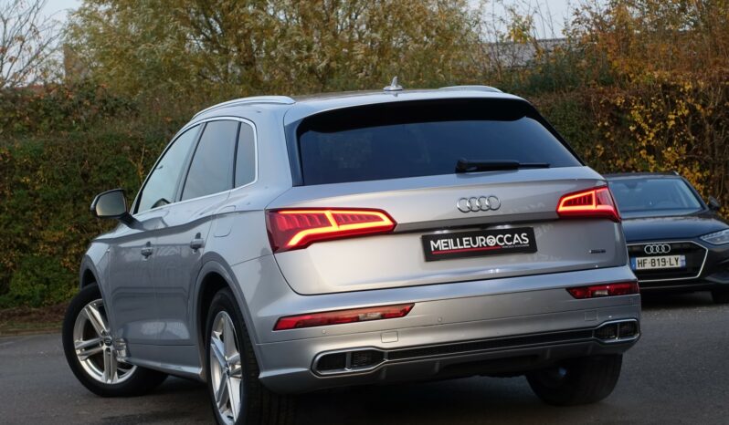 AUDI Q5 55 TFSI E 252 CH QUATTRO S-TRONIC HYBRIDE RECHARGEABLE  S-LINE complet