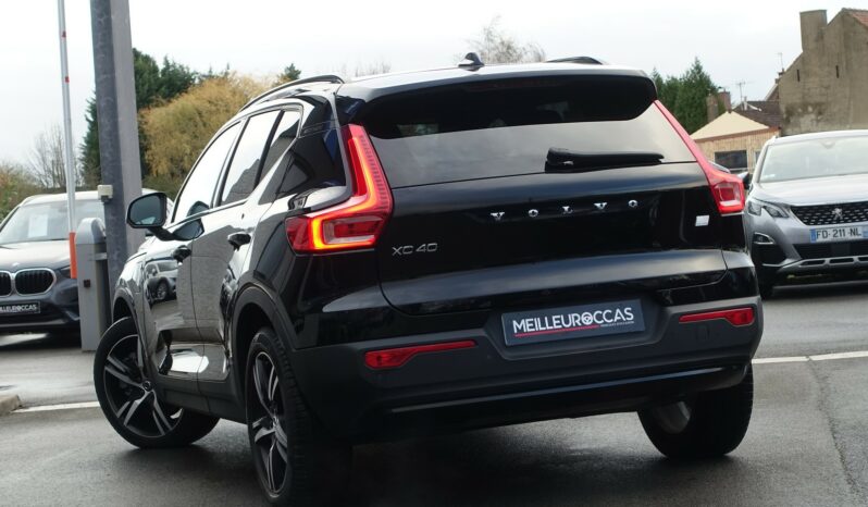 VOLVO XC 40 T4 HYBRIDE RECHARGEABLE GEARTRONIC 211 CH  R-DESIGN complet