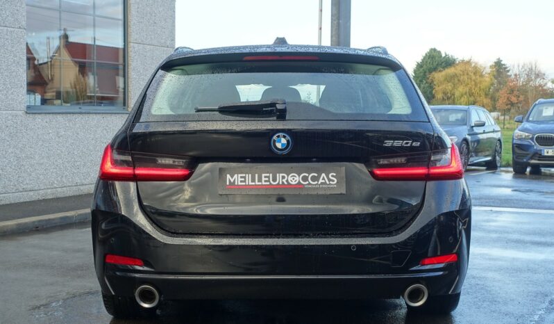 BMW 320 E TOURING HYBRIDE RECHARGEABLE 204 CH complet