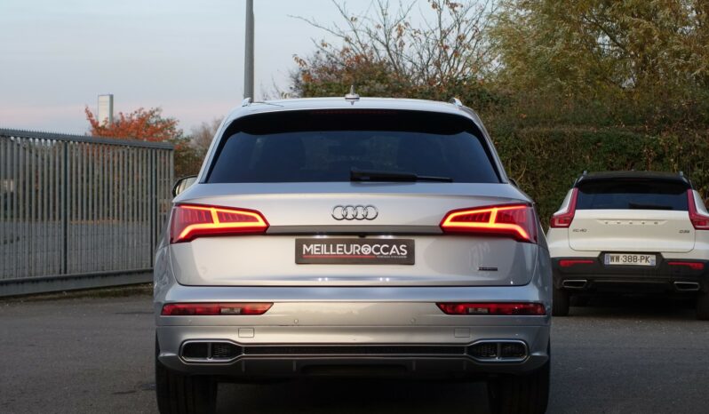 AUDI Q5 55 TFSI E 252 CH QUATTRO S-TRONIC HYBRIDE RECHARGEABLE  S-LINE complet