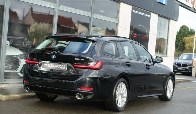 BMW 320 E TOURING HYBRIDE RECHARGEABLE 204 CH complet