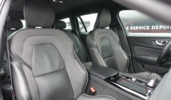 VOLVO V 60 T8 AWD GEARTRONIC 303CH + 87 CH HYBRIDE RECHARGEABLE R-DESIGN complet