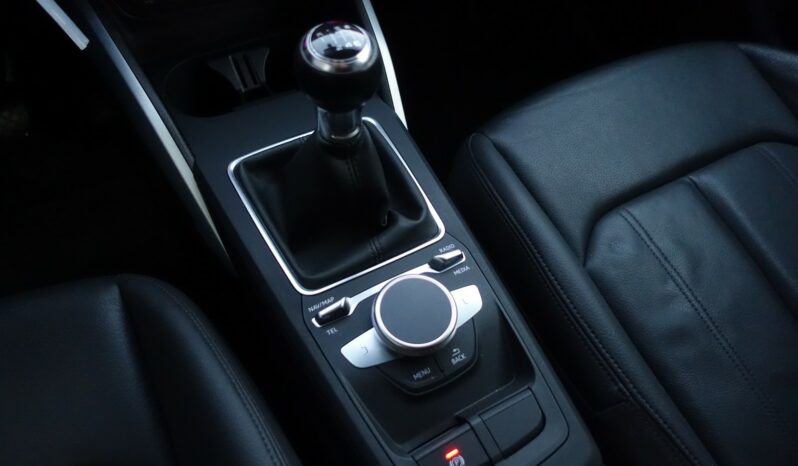 AUDI Q2 30 TDI 116 CH S-LINE complet