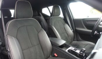 VOLVO XC 40 T4 HYBRIDE RECHARGEABLE GEARTRONIC 211 CH  R-DESIGN complet