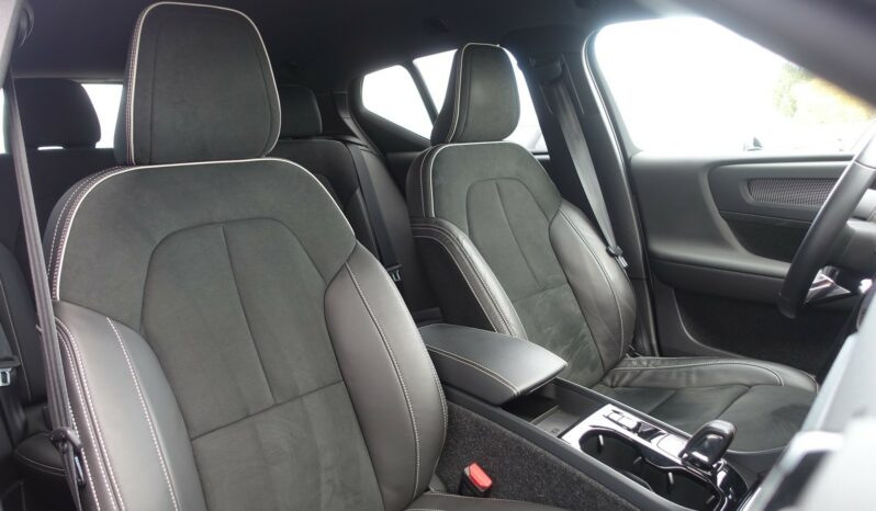 VOLVO XC 40 T4 HYBRIDE RECHARGEABLE GEARTRONIC 211 CH  R-DESIGN complet