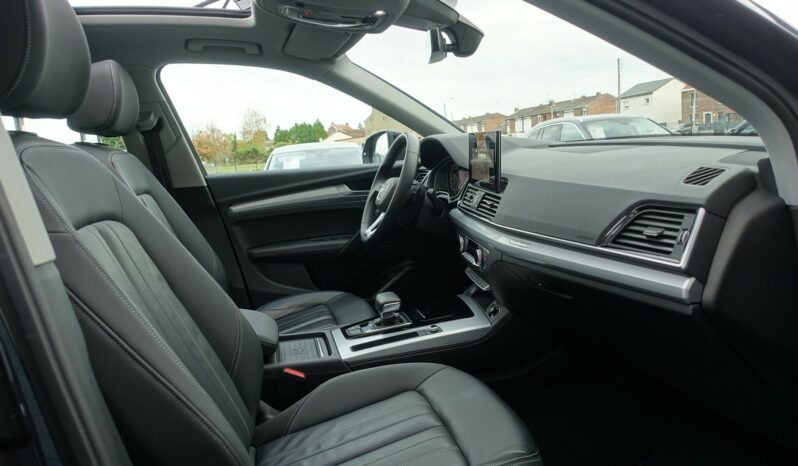 AUDI Q5 50 TFSI E 299 CH QUATTRO S-TRONIC HYBRIDE RECHARGEABLE complet