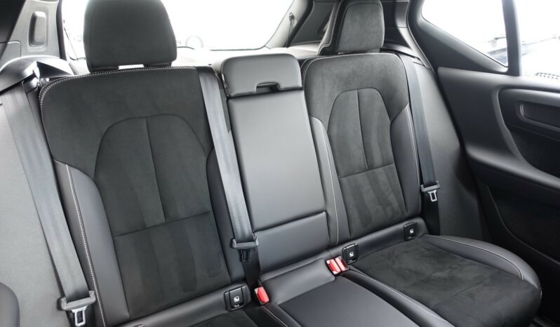 VOLVO XC 40 T4 HYBRIDE RECHARGEABLE GEARTRONIC 211 CH  R-DESIGN complet