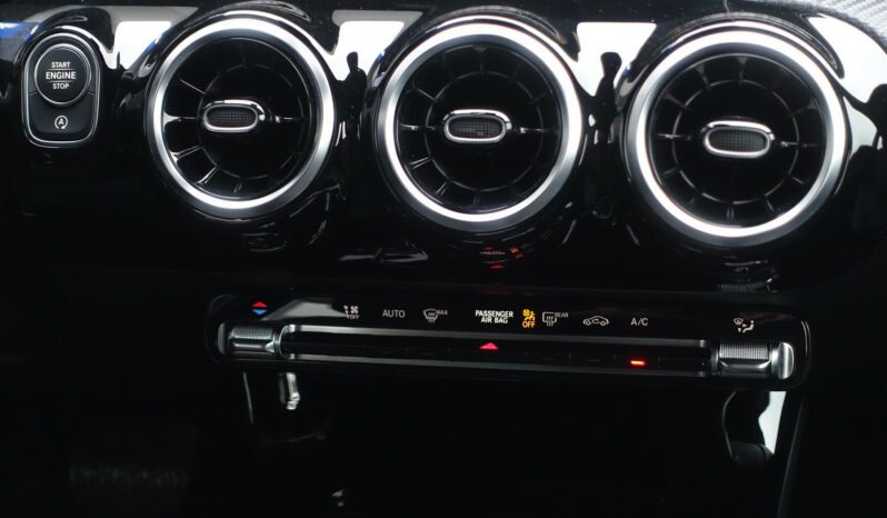 MERCEDES CLASSE A 180D 7G-DCT complet