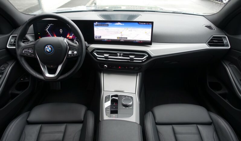 BMW 320 E TOURING HYBRIDE RECHARGEABLE 204 CH complet