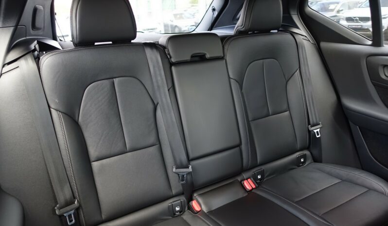 VOLVO XC 40 T4 HYBRIDE RECHARGEABLE GEARTRONIC 211 CH  R-DESIGN complet