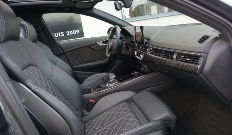 AUDI A4 AVANT 35 TDI MHEV PHASE 2 S-TRONIC COMPETITION 163 CH S-LINE complet